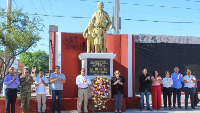 Conmemora Ayuntamiento de Guaymas el ‘Día del Maestro’