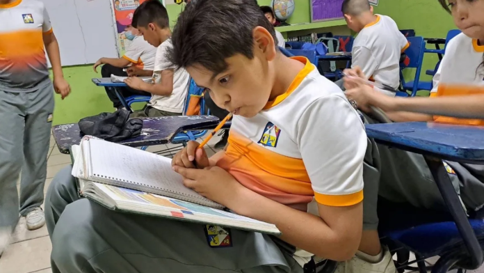Detectan a 55 niños “genio” de educacion básica en Sonora