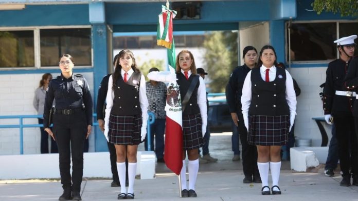 Brinda Gobierno de Sonora orientación para la vida a estudiantes guaymenses.