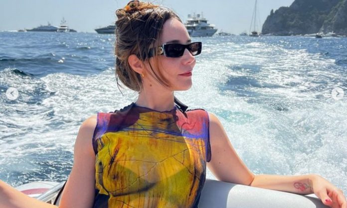 Camila Sodi compare un vistazo de su viaje a Capri, Italia