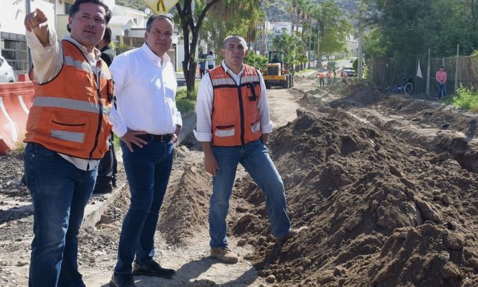 Constata Toño Astiazarán avance de rehabilitación del bulevar Gilberto Escobosa