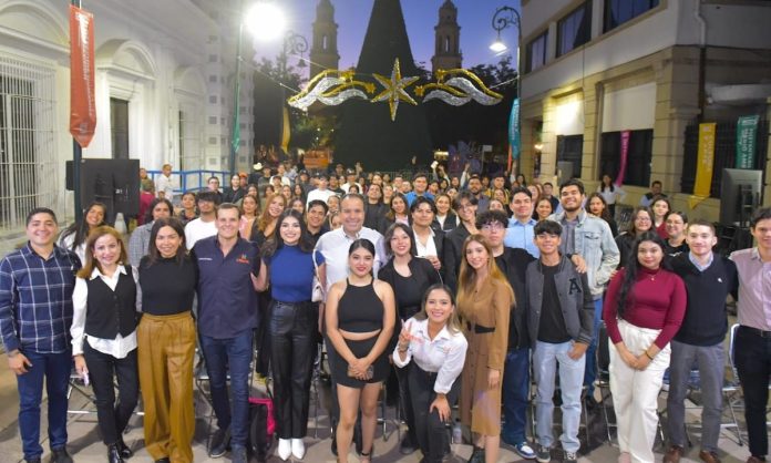 Da Toño Astiazarán bienvenida a Consejo Estudiantil Universitario de Hermosillo