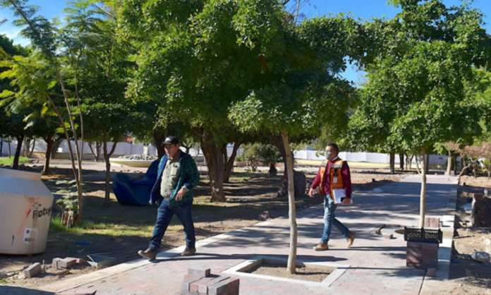 Supervisa alcalde avances en rehabilitación del Parque Madero