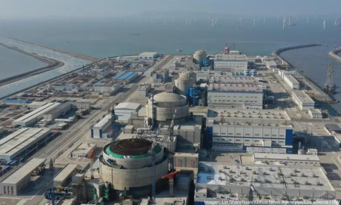 China Inicia la Construcción de una Central Nuclear con Seis Reactores de Última Generación