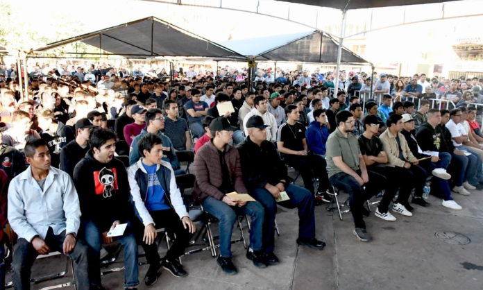 Invita Ayuntamiento de Hermosillo a jóvenes clase 2006 y remisos a tramitar la Pre Cartilla Militar