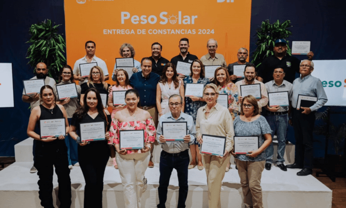 Entregan Patty Ruibal y Toño Astiazarán apoyo en paneles solares y eficiencia energética a 22 organizaciones de ayuda social Entregan Patty Ruibal y Toño Astiazarán apoyo en paneles solares y eficiencia energética a 22 organizaciones de ayuda social