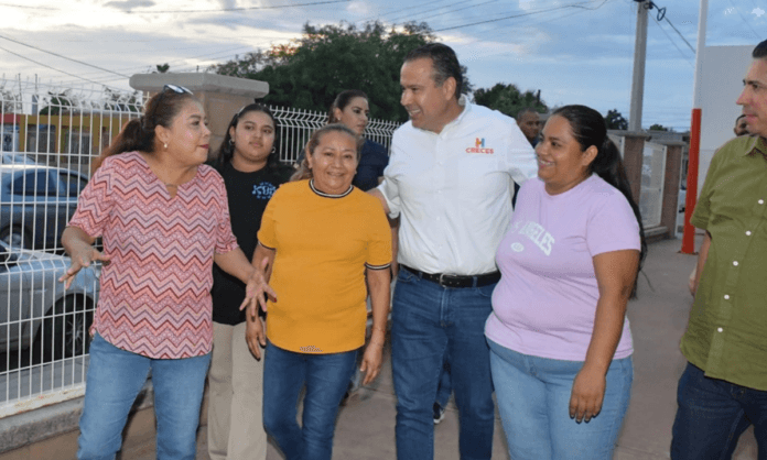 Entrega Toño Astiazarán nuevas instalaciones en el gimnasio "Gallito Estrada" Entrega Toño Astiazarán nuevas instalaciones en el gimnasio "Gallito Estrada"