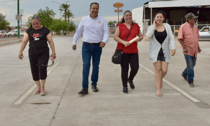 Entrega Antonio Astiazarán dos obras de pavimentación con concreto en el norte de Hermosillo