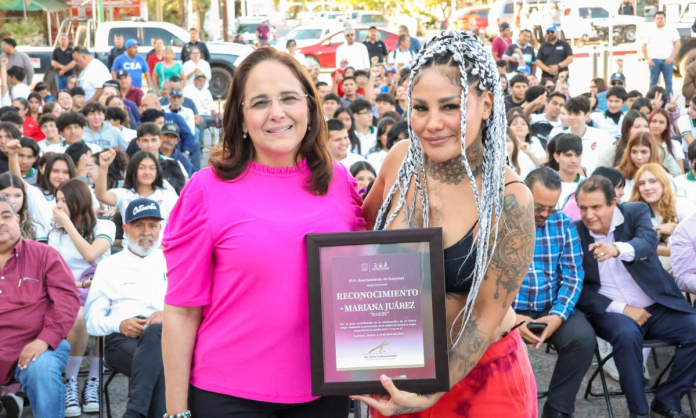 Mariana Barby Juarez Campeona mundial de boxeo comparte conferencia “Cree en ti”
