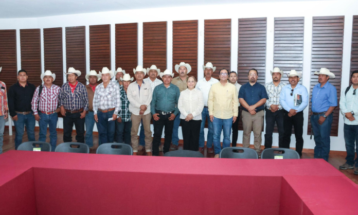 Encabeza Karla Córdova reunión con autoridades de los Pueblos Yaquis