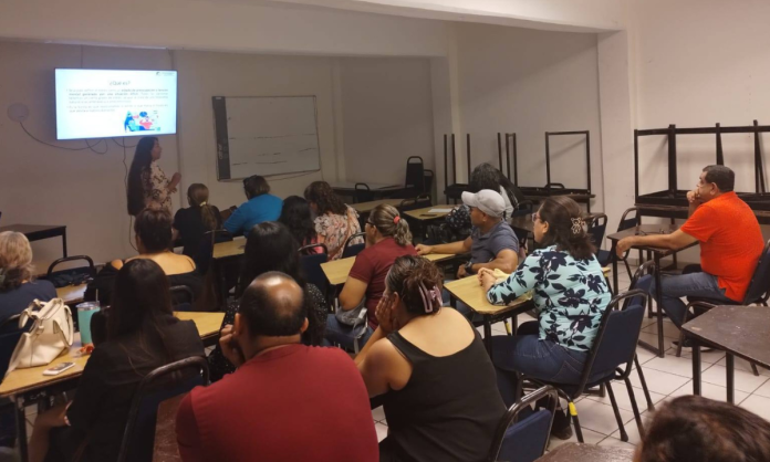 cuidado de la salud Continúa las visitas a escuelas para promover el cuidado de la salud