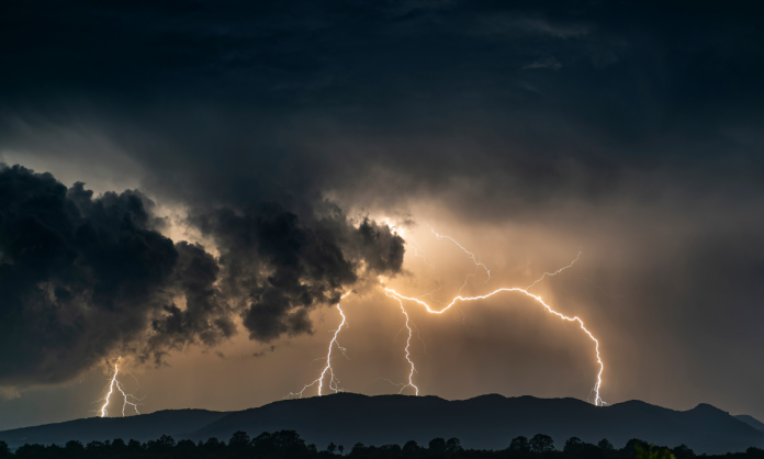 IA de Microsoft genera pronósticos precisos en segundos y supera meteorología clásica IA de Microsoft genera pronósticos precisos en segundos y supera meteorología clásica