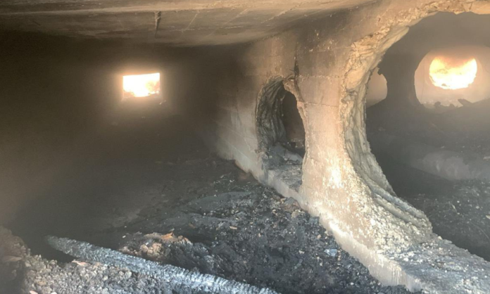 Cierran puente tras incendio forestal en el libramiento a San José Cierran puente tras incendio forestal en el libramiento a San José