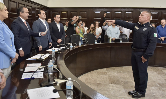 Comisario General Rinde protesta Jesús Alonso Durón Montaño como Comisario General de la Jefatura de Policía Preventiva y Tránsito Municipal