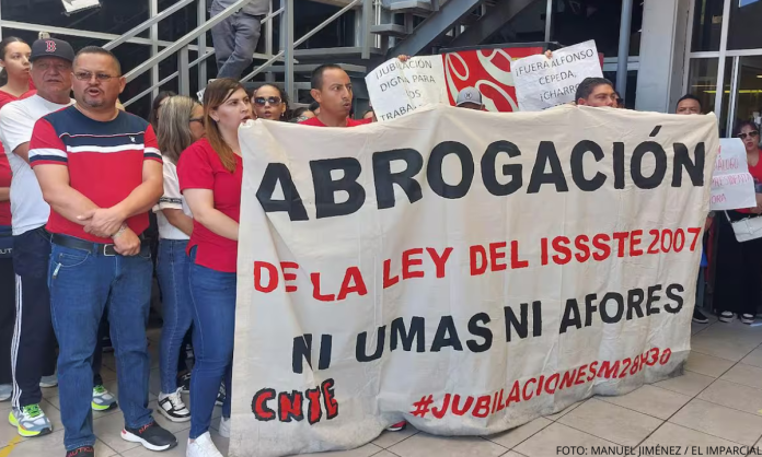Regresan a las aulas maestros de escuelas federalizadas de Nogales
