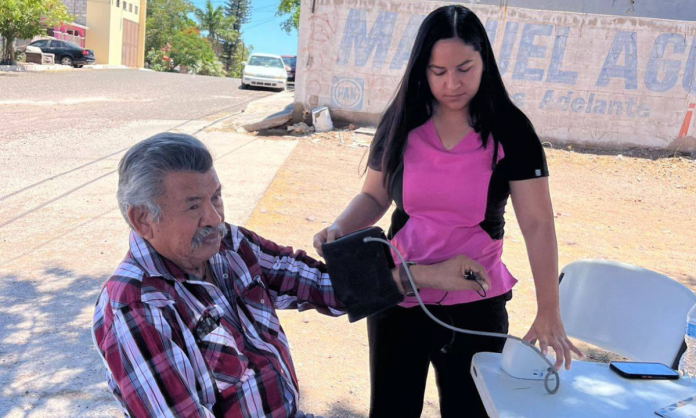 Llevan Jornada de Salud a Vecinos del Sector San Vicente
