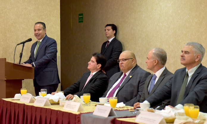 Necesaria la colaboración permanente de todos los niveles de gobierno para construir la paz: Toño Astiazarán