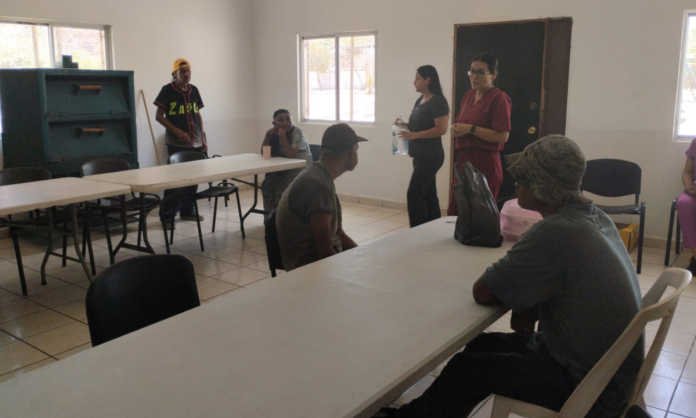 Capacitan a usuarios del Comedor Comunitario de la colonia Fátima