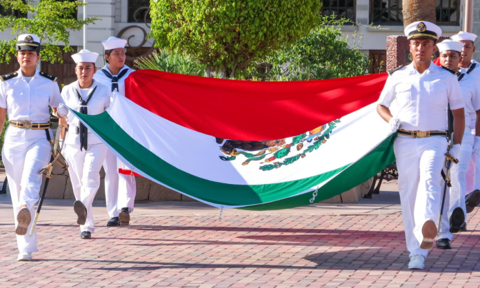 fundacion de Guaymas Realizan ceremonia de izamiento de Bandera en conmemoración del 256 aniversario de la fundación de Guaymas