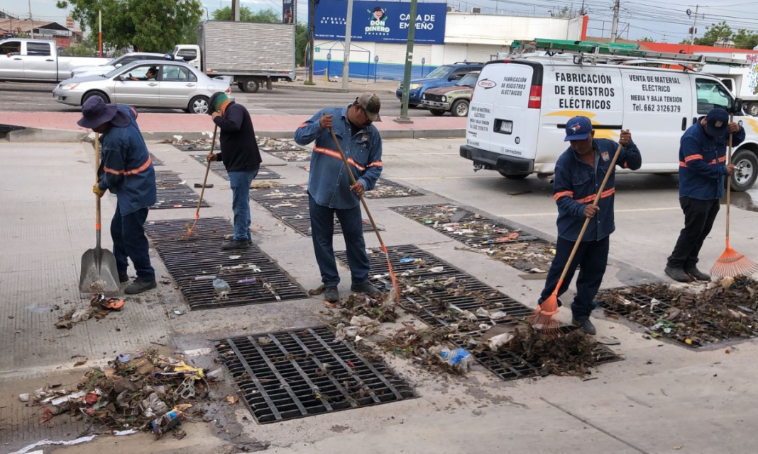 Mantiene Ayuntamiento de Hermosillo trabajo permanente en atención a reportes por lluvias