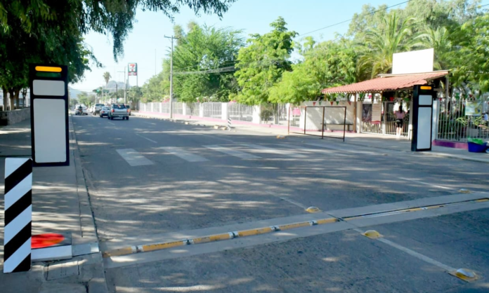 Opera con eficacia tope inteligente para prevenir accidentes viales en calle Heriberto Aja