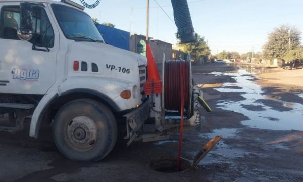 Avanza AguaH con los trabajos de rehabilitación del colector en Miguel Alemán