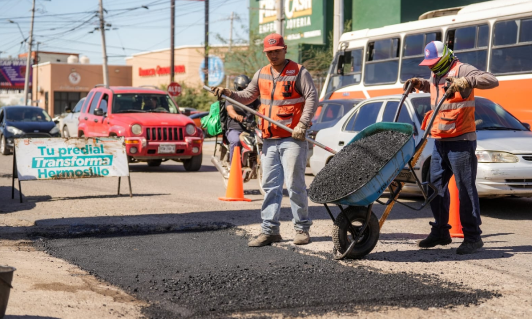 Realiza Ayuntamiento de Hermosillo trabajos de rehabilitación en 14 vialidades