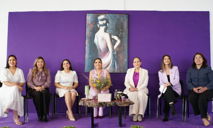 Paz y Tormentas Karla Córdova González, participó en el foro “Paz y Tormentas. El Poder de la Mujer: Mujeres Transformando Sonora”