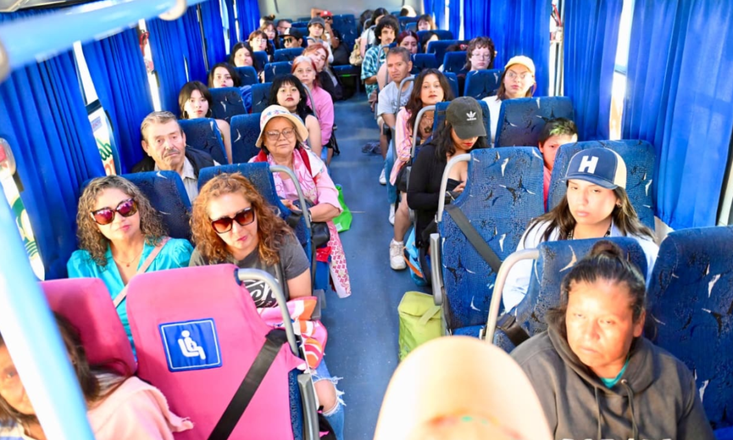 Aprovechan familias de Hermosillo traslados gratuitos que ofrece Gobierno Municipal a Bahía de Kino