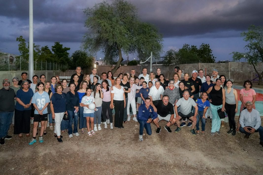 Entrega Toño Astiazarán obras ganadoras del presupuesto CRECES en Montecarlo