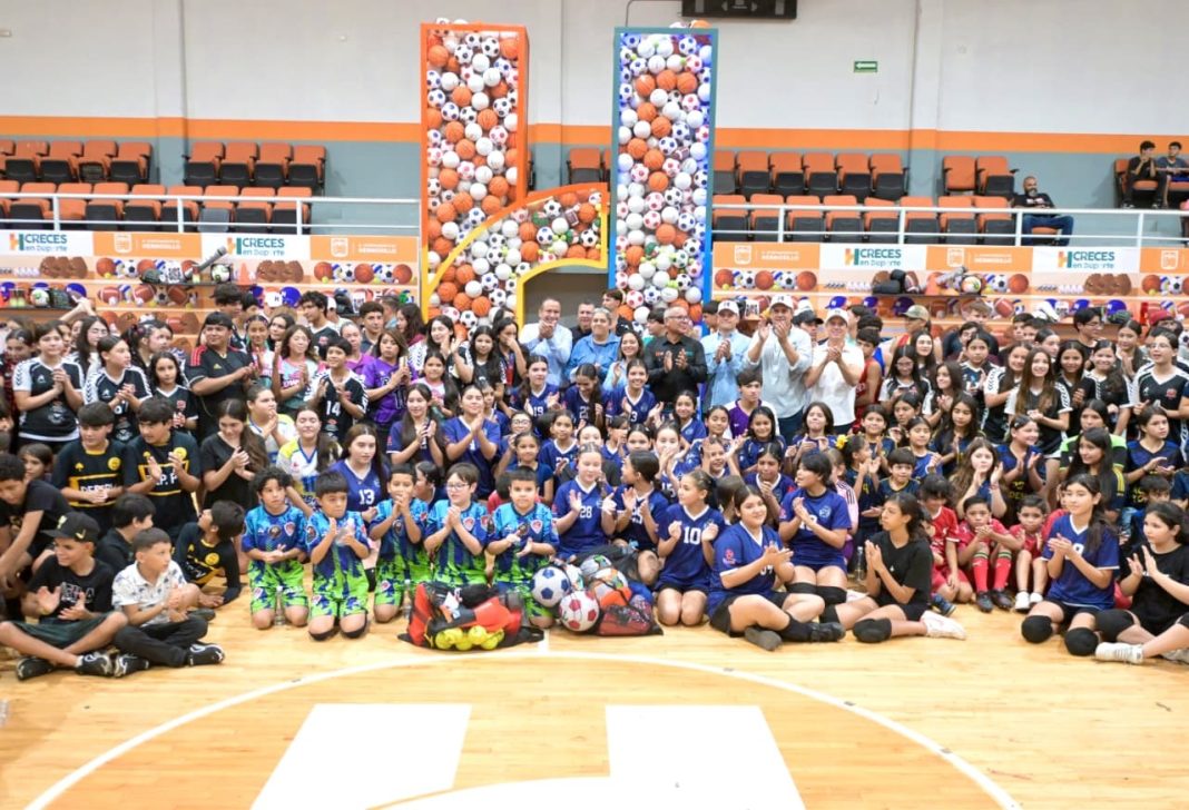 Apoya Toño Astiazarán a talentos deportivos con más de un millón de pesos en equipo de entrenamiento
